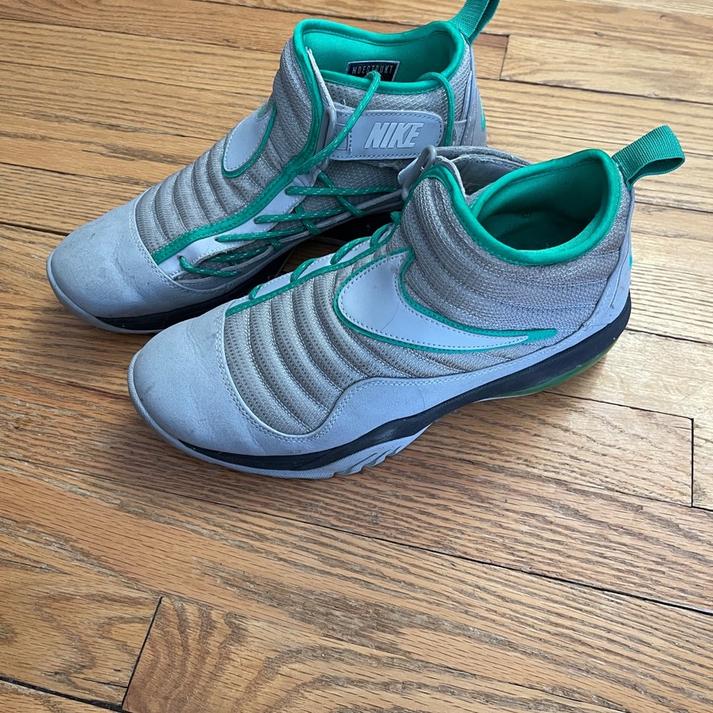 Vintage Nike Dennis Rodman basketball shoes - Picture 2 of 3